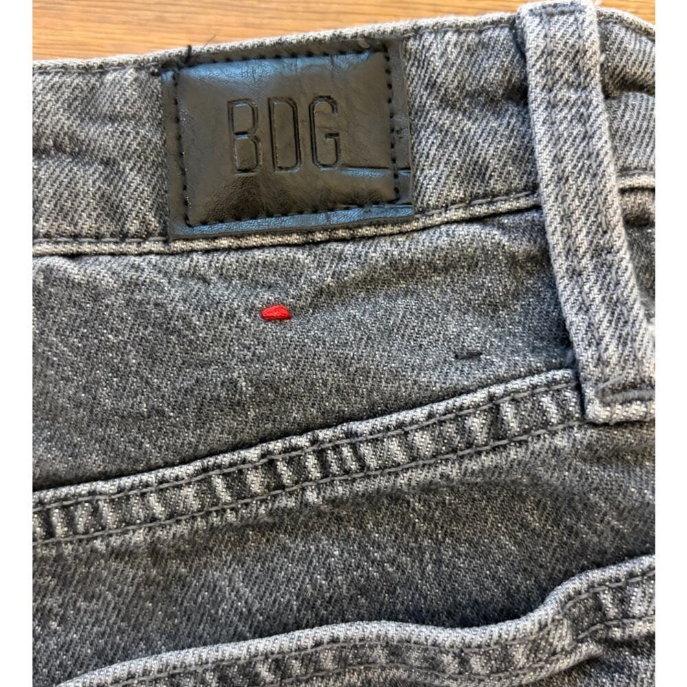 BDG Urban Outfitters High Rise Denim Shorts Size 28 Black Gray Acid Wash Cuffed - Picture 4 of 4